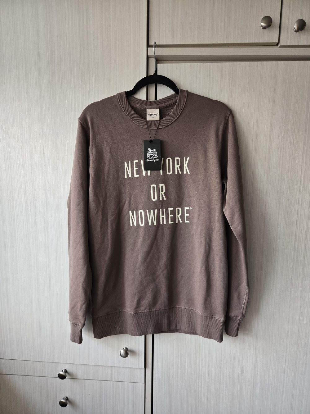 Men's 'New York or Nowhere' Crewneck Sweatshirt - Brown